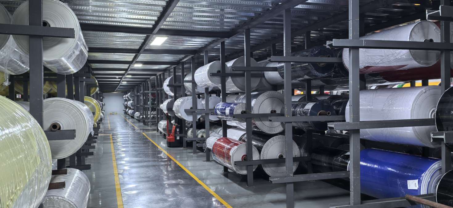 久久新材半成品仓库一览